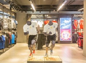 运动装专卖店通过精油香薰机使整个空间氛围休闲与运动感完美结合